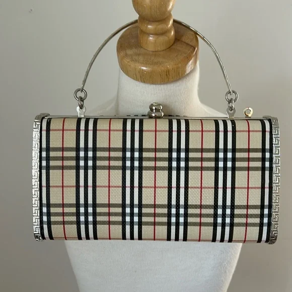Fashion Plaid Vinyl/Silver Tone Metal Purse - Picture 1 of 10